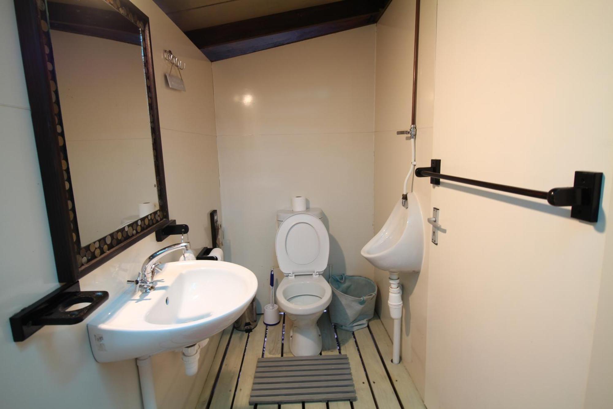 Mali Boutique Lodge & Tube 'N Axe Budget Accommodation Stormsrivier Pokój zdjęcie