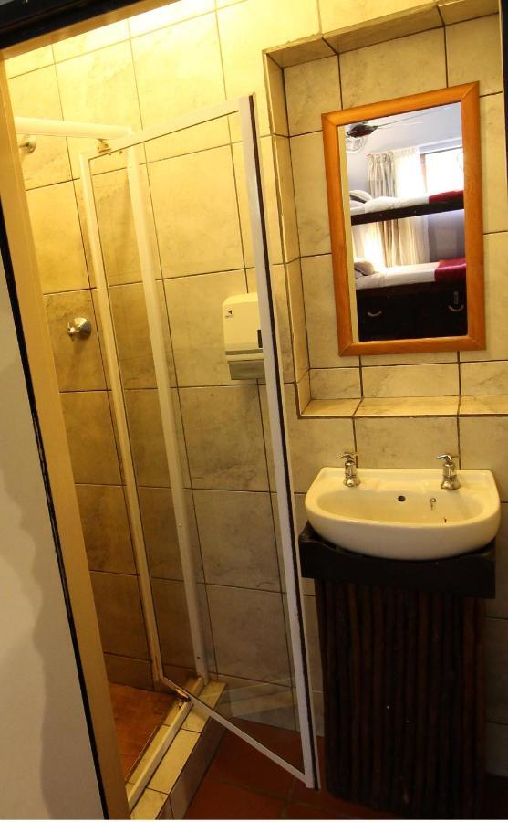 Mali Boutique Lodge & Tube 'N Axe Budget Accommodation Stormsrivier Zewnętrze zdjęcie